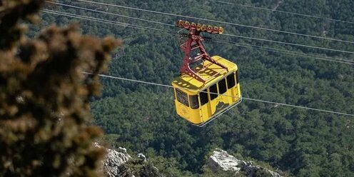 In Crimea, the cable car on Ai-Petri is being reconstructed