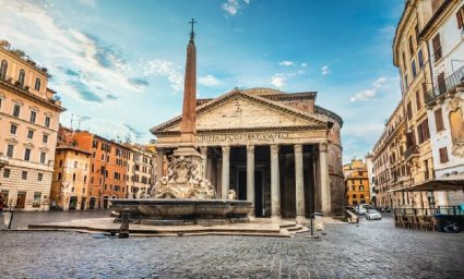 Entrance to the Pantheon in Rome has become paid