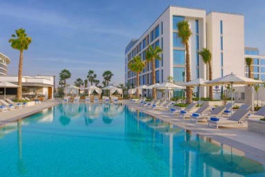 Закрытие бассейна в отеле DoubleTree by Hilton Abu Dhabi Yas Island Residences